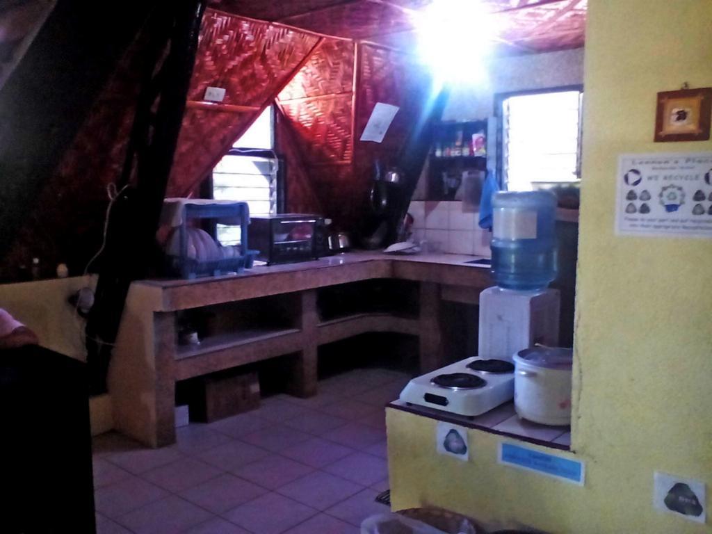 Lennon'S Place Backpacker Hostel Панглао Номер фото